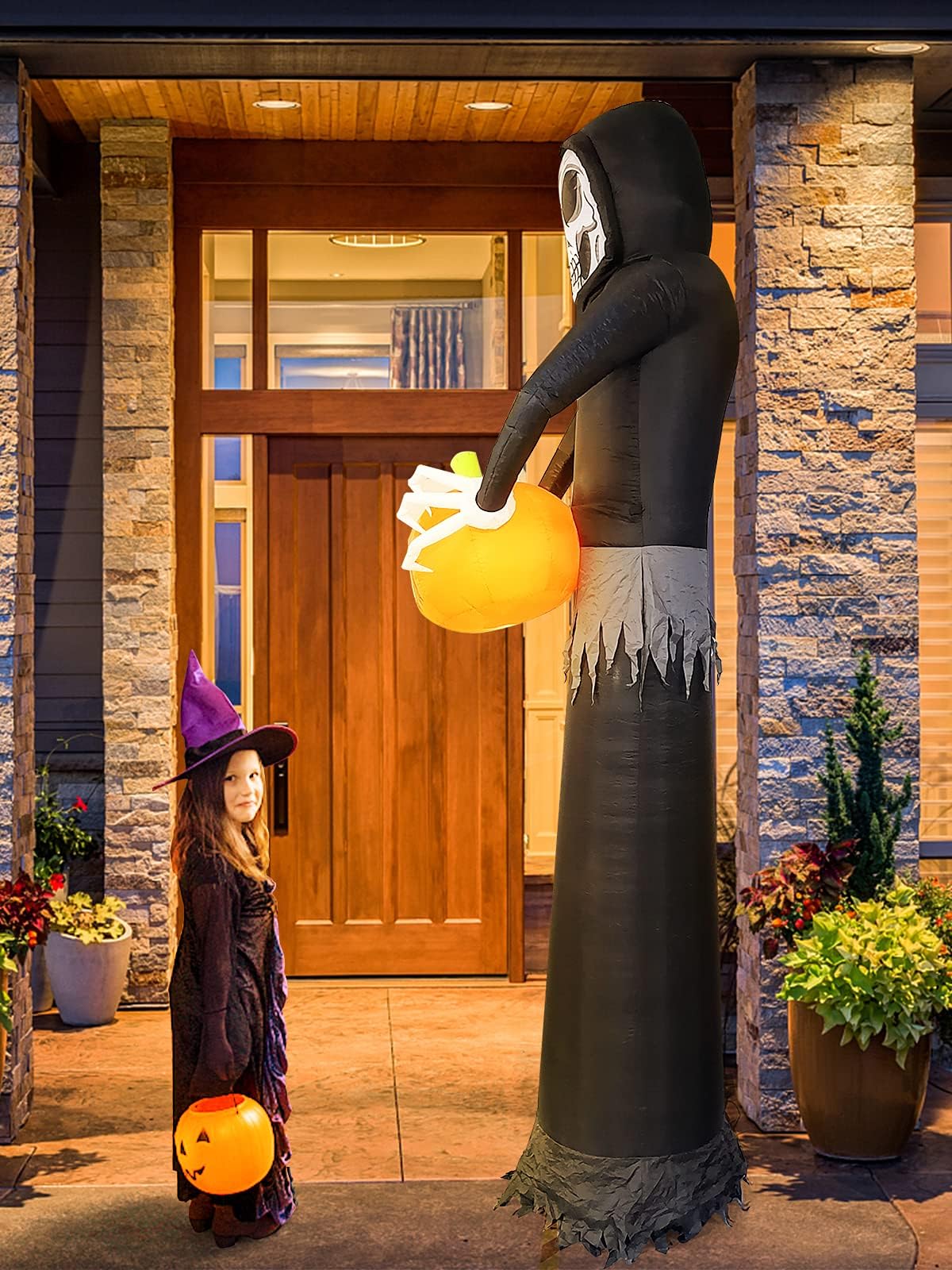 KALOLARY 8.8FT Ghost Halloween Yard Inflatable - outdoor scene