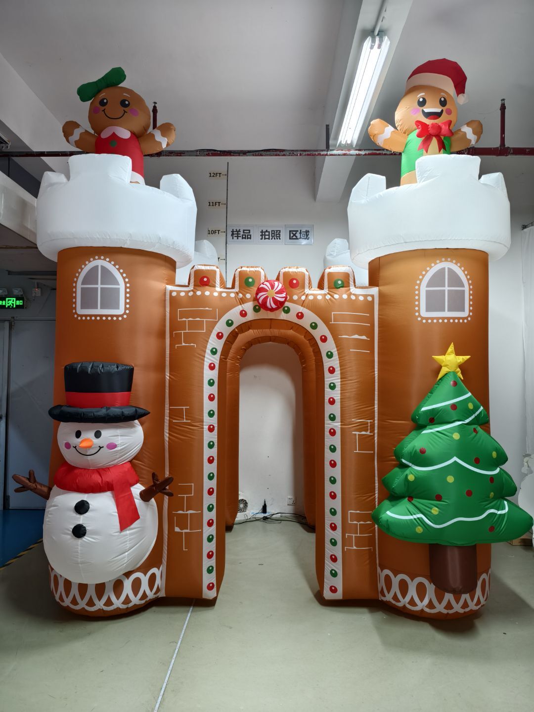 KALOLARY 12FT gingerbread castle Christmas inflatable archway