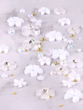 Load image into Gallery viewer, Kalolary 3D White Flower Nail Charms for Acrylic Nails

